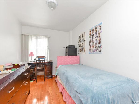195-31 39 Avenue, Flushing NY 11358