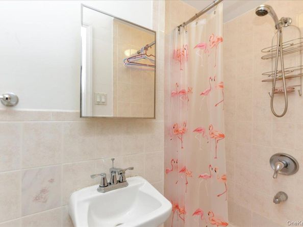 195-31 39 Avenue, Flushing NY 11358