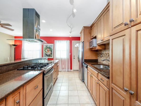 69-06 66 Road, Middle Village NY 11379