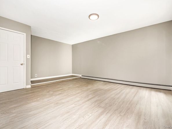 69-06 66 Road, Middle Village NY 11379