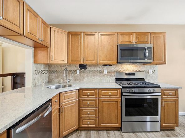 106 Northwood Boulevard, Central Islip NY 11722