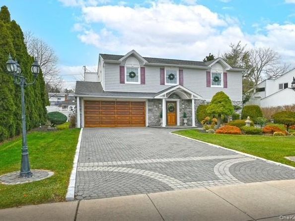 8 Brookstan Road, Nesconset NY 11767