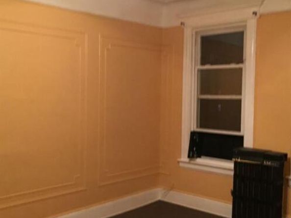 8716 104th Street, Richmond Hill NY 11418