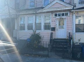 8716 104th Street, Richmond Hill NY 11418
