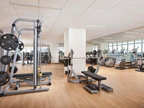 40-28 college point Boulevard 1002, Flushing NY 11354