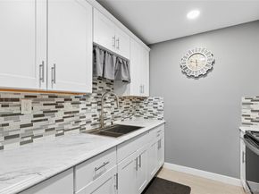 41 Richmond Boulevard 2B, Ronkonkoma NY 11779