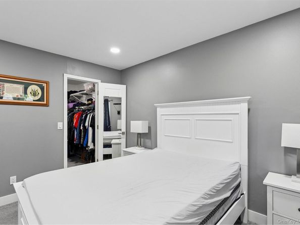 41 Richmond Boulevard 2B, Ronkonkoma NY 11779