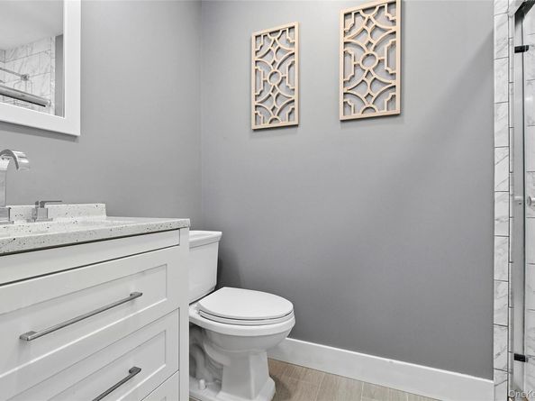 41 Richmond Boulevard 2B, Ronkonkoma NY 11779