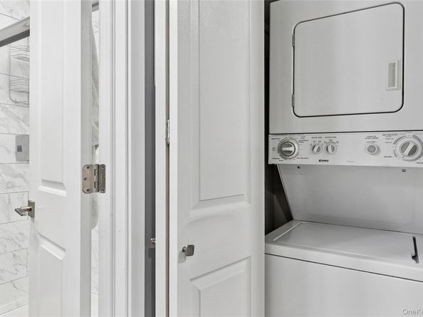 41 Richmond Boulevard 2B, Ronkonkoma NY 11779