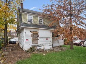190 Lincoln Avenue, Mineola NY 11501