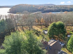 1055 Bridge Pointe Lane, Yorktown Heights NY 10598