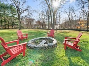 1055 Bridge Pointe Lane, Yorktown Heights NY 10598