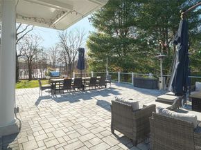 1055 Bridge Pointe Lane, Yorktown Heights NY 10598