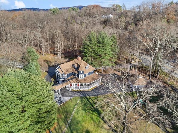 1055 Bridge Pointe Lane, Yorktown Heights NY 10598