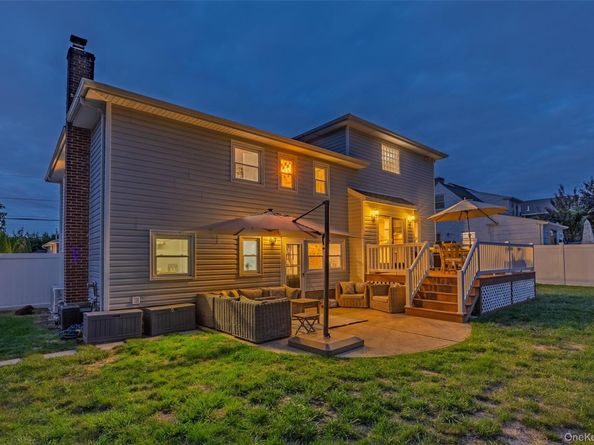 3608 Tonopah Street, Seaford NY 11783