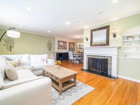 15 Baylis Rd Baylis Road, Rockville Centre NY 11570