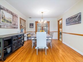 15 Baylis Rd Baylis Road, Rockville Centre NY 11570