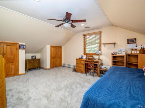 15 Baylis Rd Baylis Road, Rockville Centre NY 11570