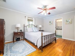 15 Baylis Rd Baylis Road, Rockville Centre NY 11570