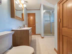 15 Baylis Rd Baylis Road, Rockville Centre NY 11570