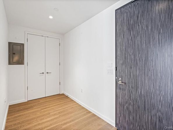 13336 37 Avenue 11H, Flushing NY 11354