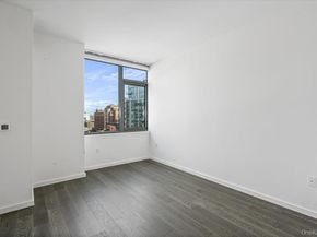 13336 37 Avenue 11H, Flushing NY 11354