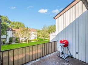 63 Richmond Boulevard 4B, Ronkonkoma NY 11779
