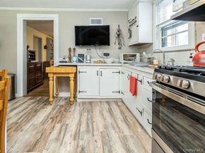 171 8th Avenue, Sea Cliff NY 11579