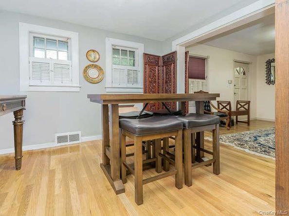 171 8th Avenue, Sea Cliff NY 11579