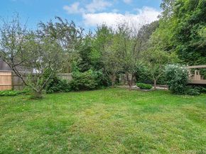 171 8th Avenue, Sea Cliff NY 11579