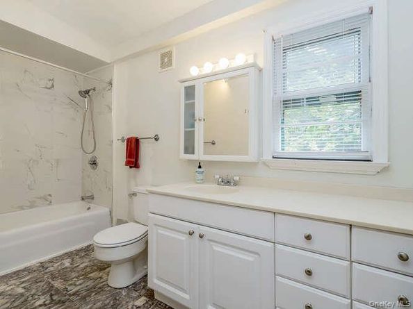 171 8th Avenue, Sea Cliff NY 11579