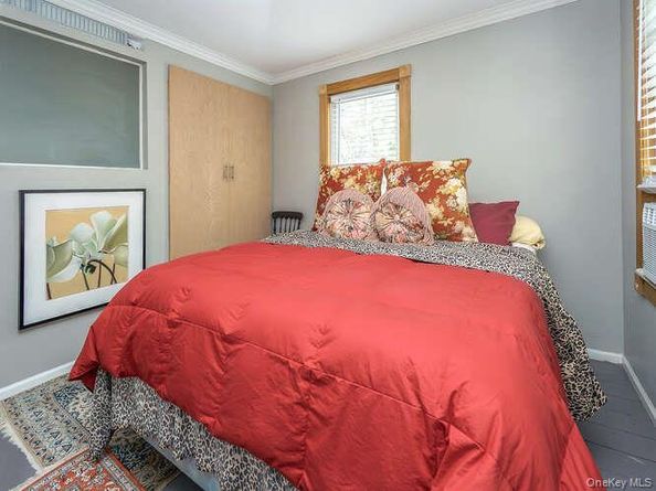171 8th Avenue, Sea Cliff NY 11579