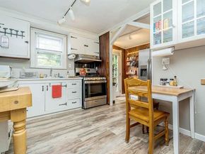 171 8th Avenue, Sea Cliff NY 11579