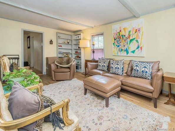 171 8th Avenue, Sea Cliff NY 11579