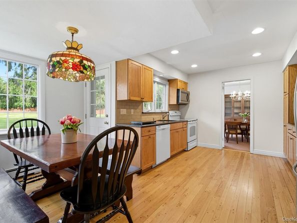 9 Snowball Drive, Cold Spring Harbor NY 11724