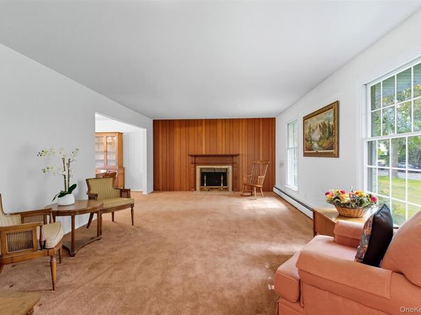9 Snowball Drive, Cold Spring Harbor NY 11724