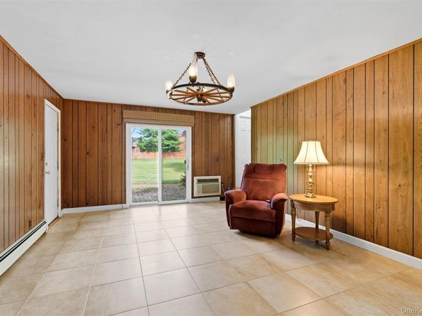 9 Snowball Drive, Cold Spring Harbor NY 11724