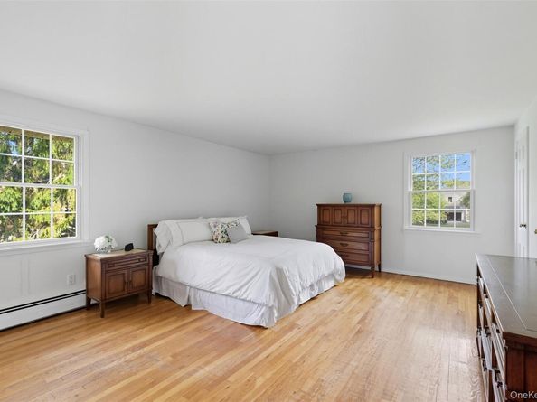9 Snowball Drive, Cold Spring Harbor NY 11724