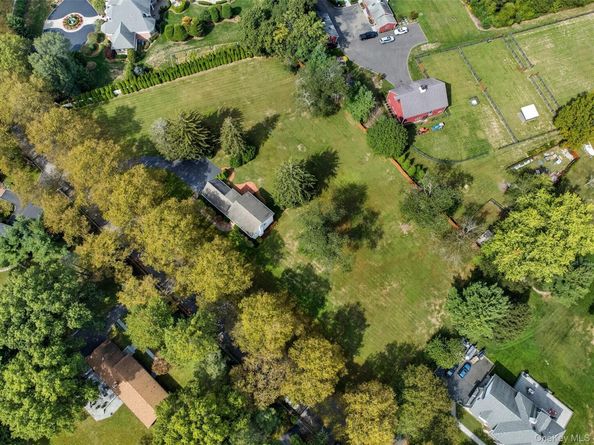 9 Snowball Drive, Cold Spring Harbor NY 11724