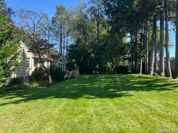 2 Sunset Lane, Garden City NY 11530