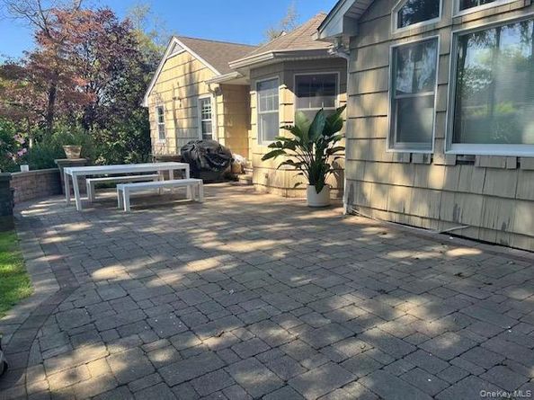 2 Sunset Lane, Garden City NY 11530