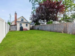 542 May Street, South Hempstead NY 11550