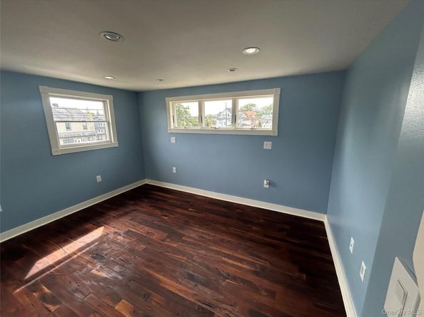 140 E Marie Street, Hicksville NY 11801