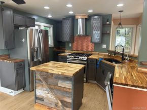 140 E Marie Street, Hicksville NY 11801