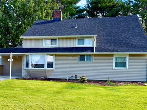 29 Walnut Lane, Hicksville NY 11801