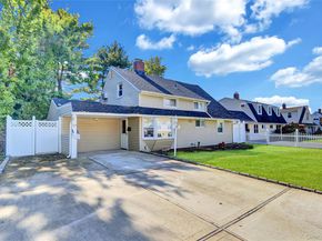 29 Walnut Lane, Hicksville NY 11801