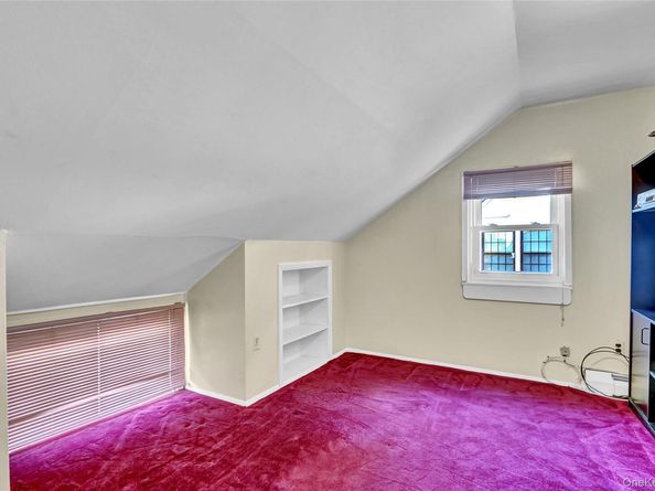 29 Walnut Lane, Hicksville NY 11801