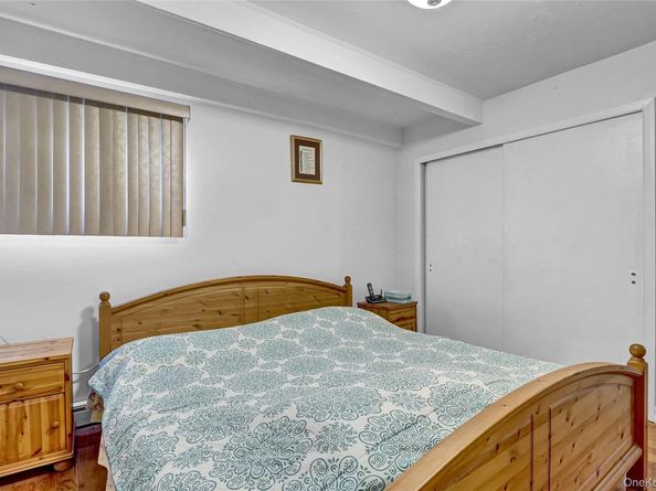 29 Walnut Lane, Hicksville NY 11801