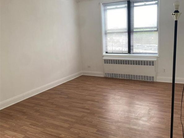 150-15 72nd Road 5G, Kew Garden Hills NY 11367