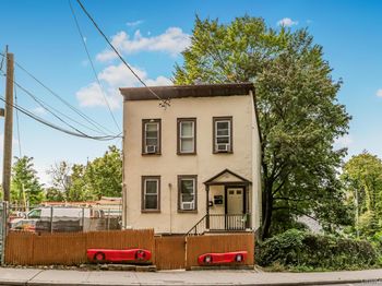 338 Ashburton Avenue